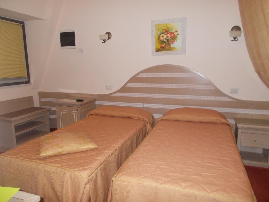 Hotel Nedy Marina di Massa