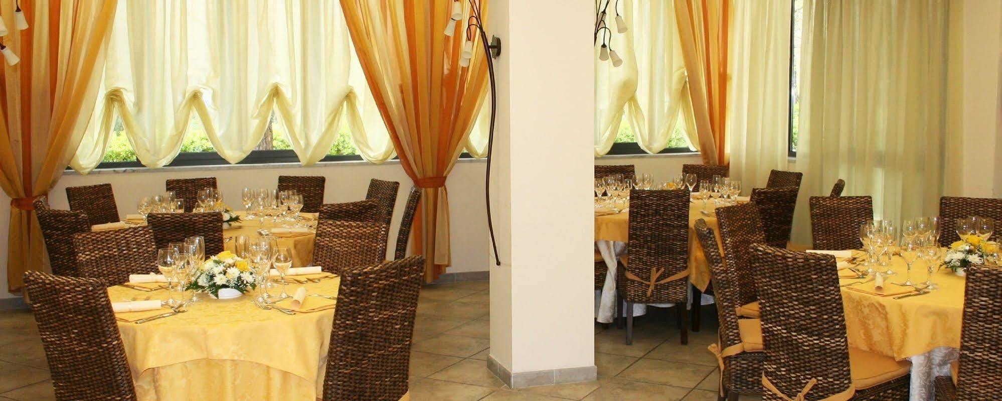 Hotel Nedy 3*