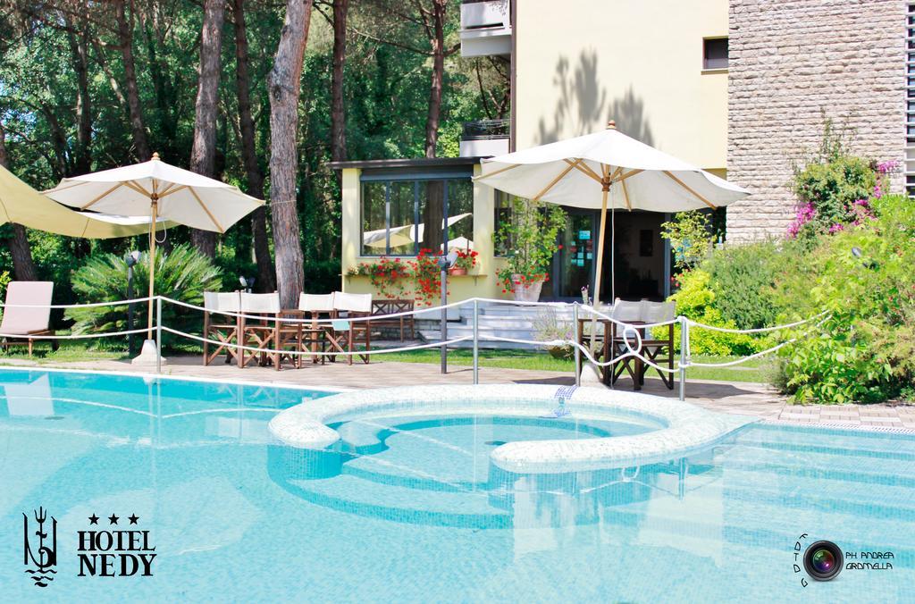 Nedy 3* Marina di Massa