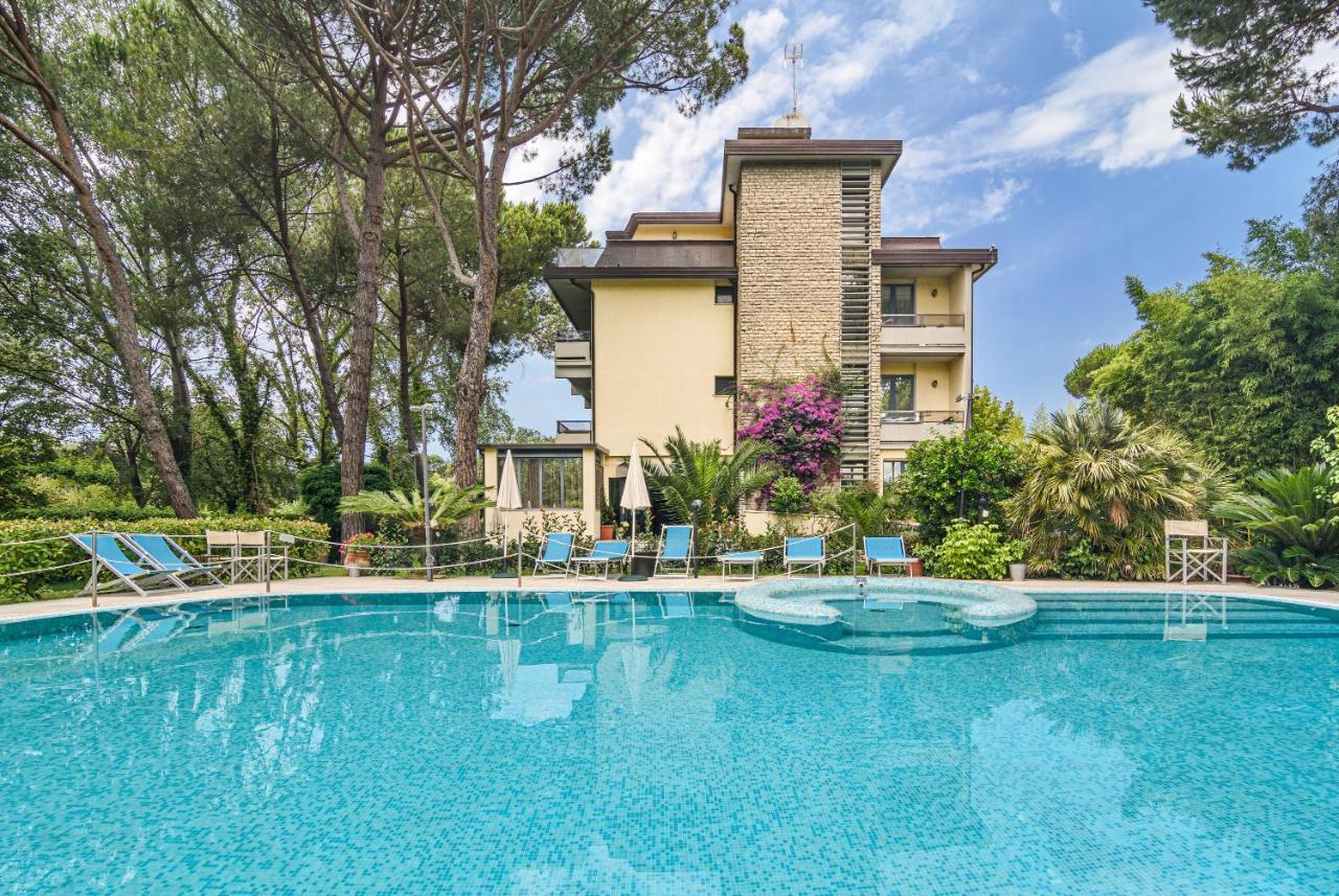 Hotel Nedy 3*